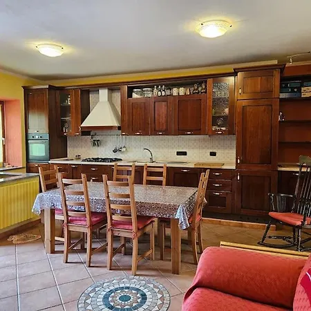 Feriehus La Casa Rossa Nel Monferrato A Moncucco Torinese