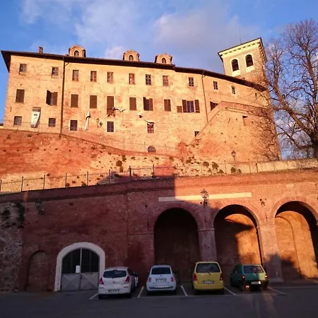 بيت للعطل La Casa Rossa Nel Monferrato A Moncucco Torinese