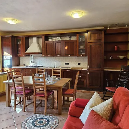 La Casa Rossa Nel Monferrato A Feriehus