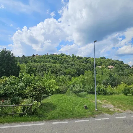 La Casa Rossa Nel Monferrato A