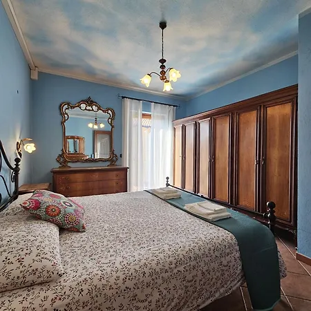 La Casa Rossa Nel Monferrato A Feriehus