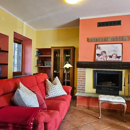 La Casa Rossa Nel Monferrato A 펜션 Moncucco Torinese