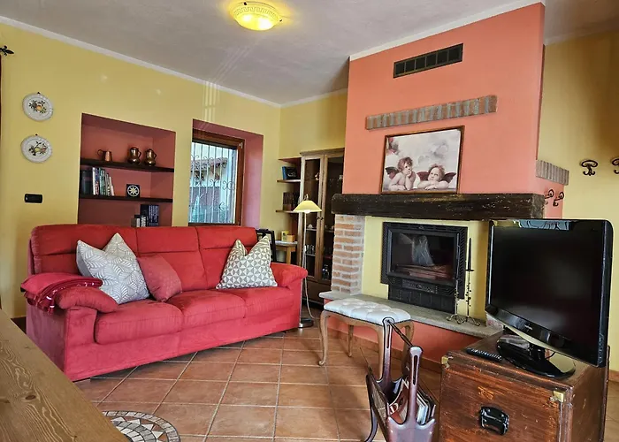 La Casa Rossa Nel Monferrato A Holiday home *