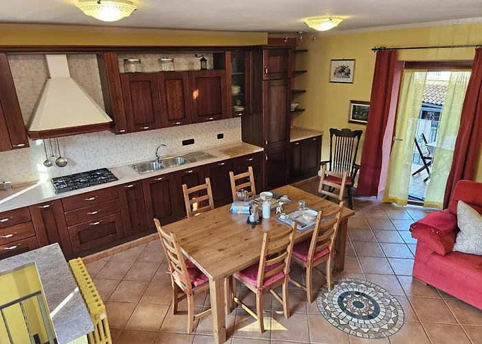 La Casa Rossa Nel Monferrato A 別荘 Moncucco Torinese